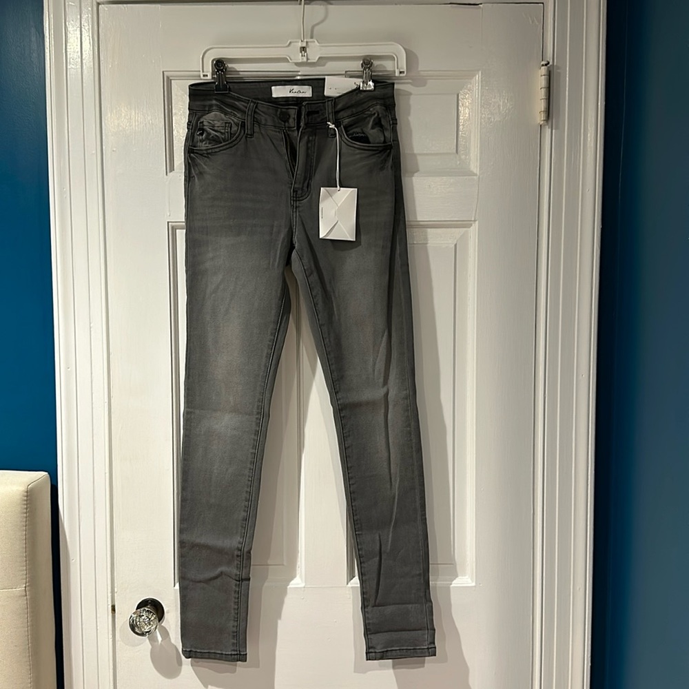 NWT Kancan High Rise Skinny Jeans